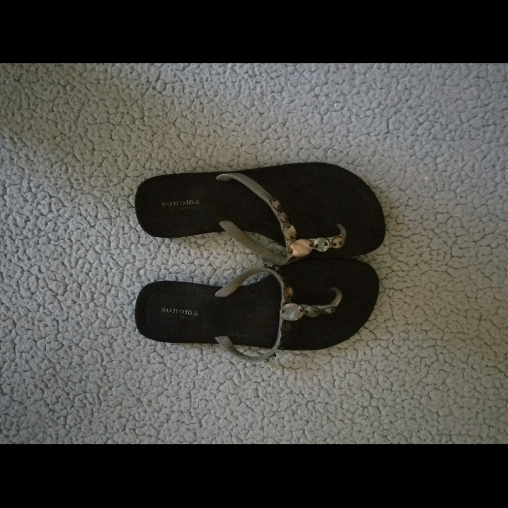 🛍 Sonoma Sandals